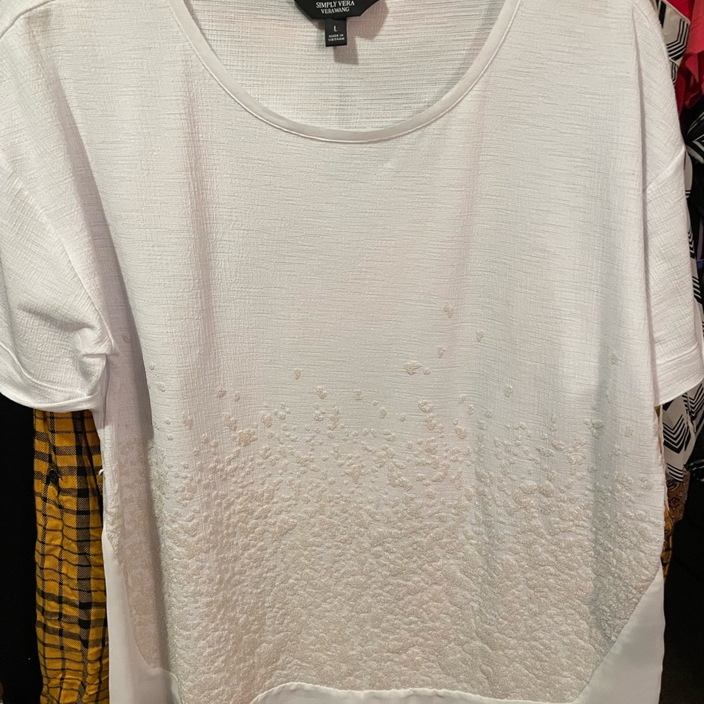 Vera Wang size large exquisite top with unique design